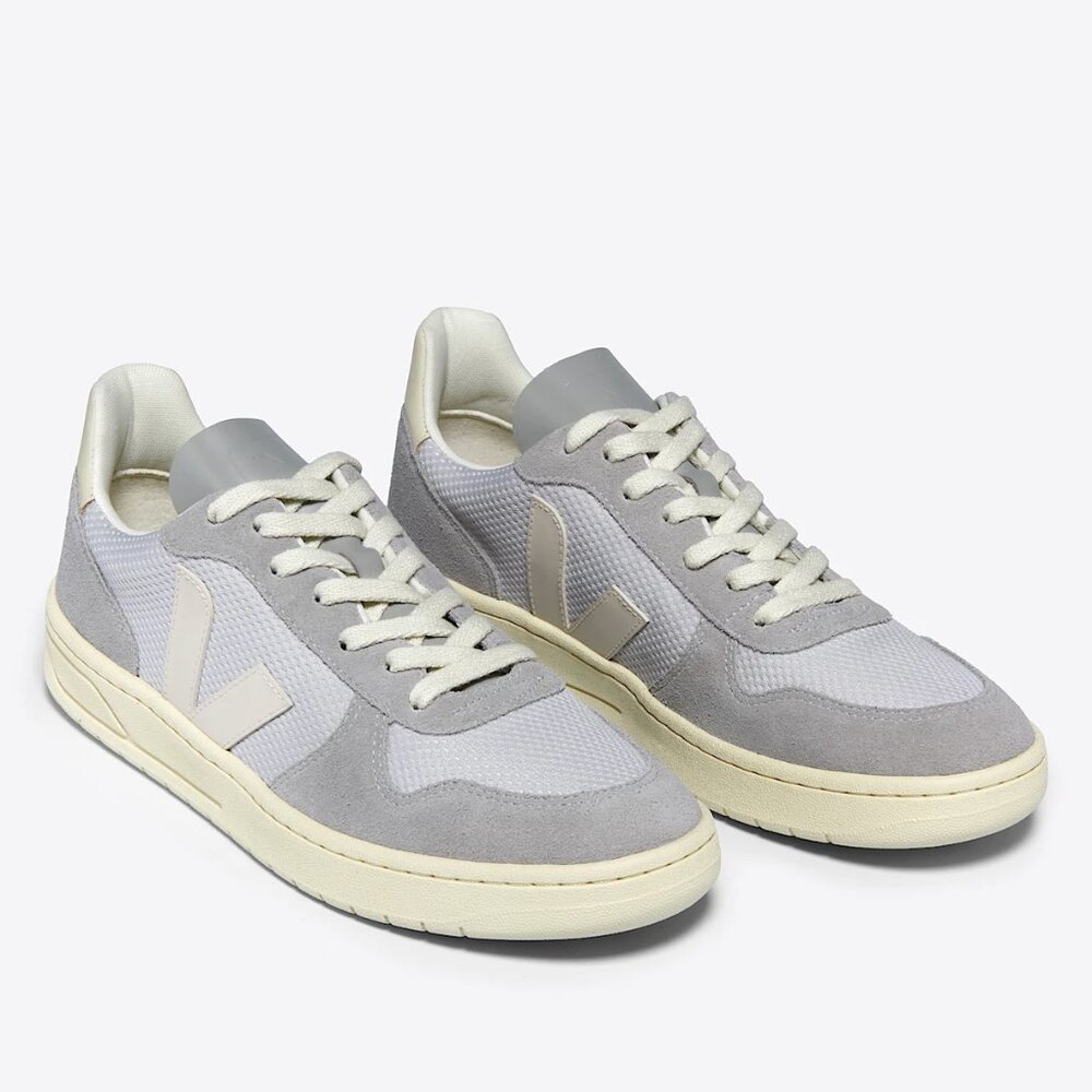 VEJA V-10 ALVEOMESH LIGHT GREY PIERRE M US 11.5  / EU 45